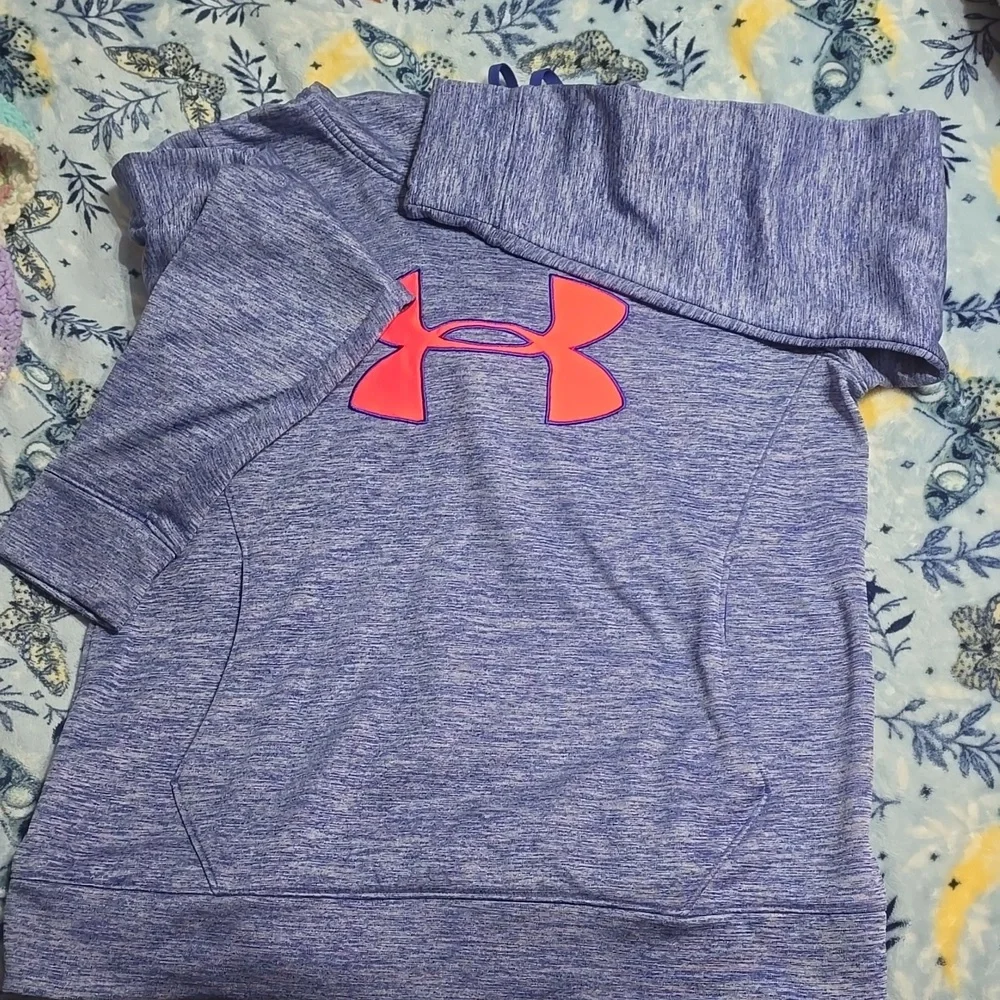 Juniors UA sweatshirt - Picture 2 of 2